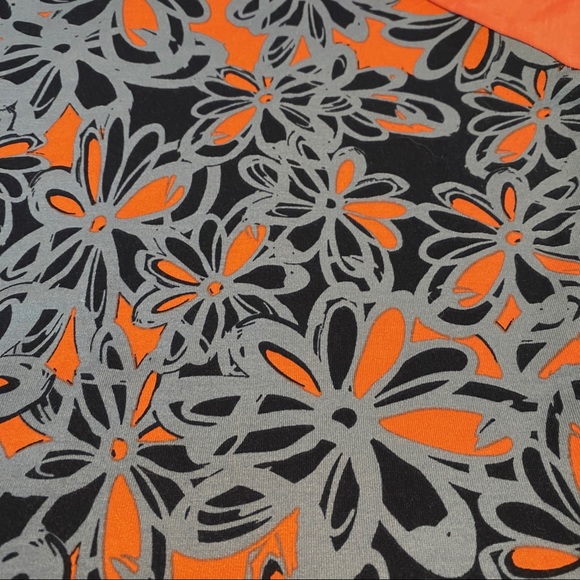 Lularoe Randy baseball tee - Picture 4 of 6